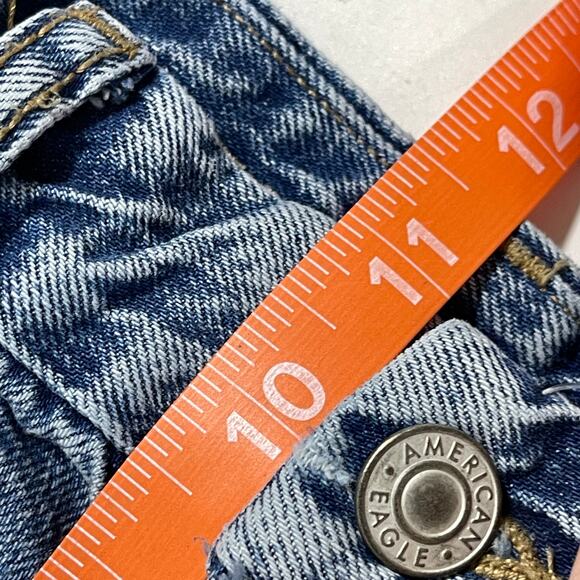American Eagle Shorts Women Size 2 Medium Wash Curvy Mom Style DIY Cutoffs Jorts - Picture 7 of 10
